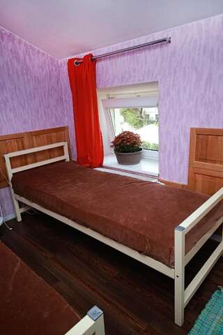 Отели типа «постель и завтрак» Sodu Rooms Вильнюс Двухместный номер с 2 отдельными кроватями и общей ванной комнатой-2